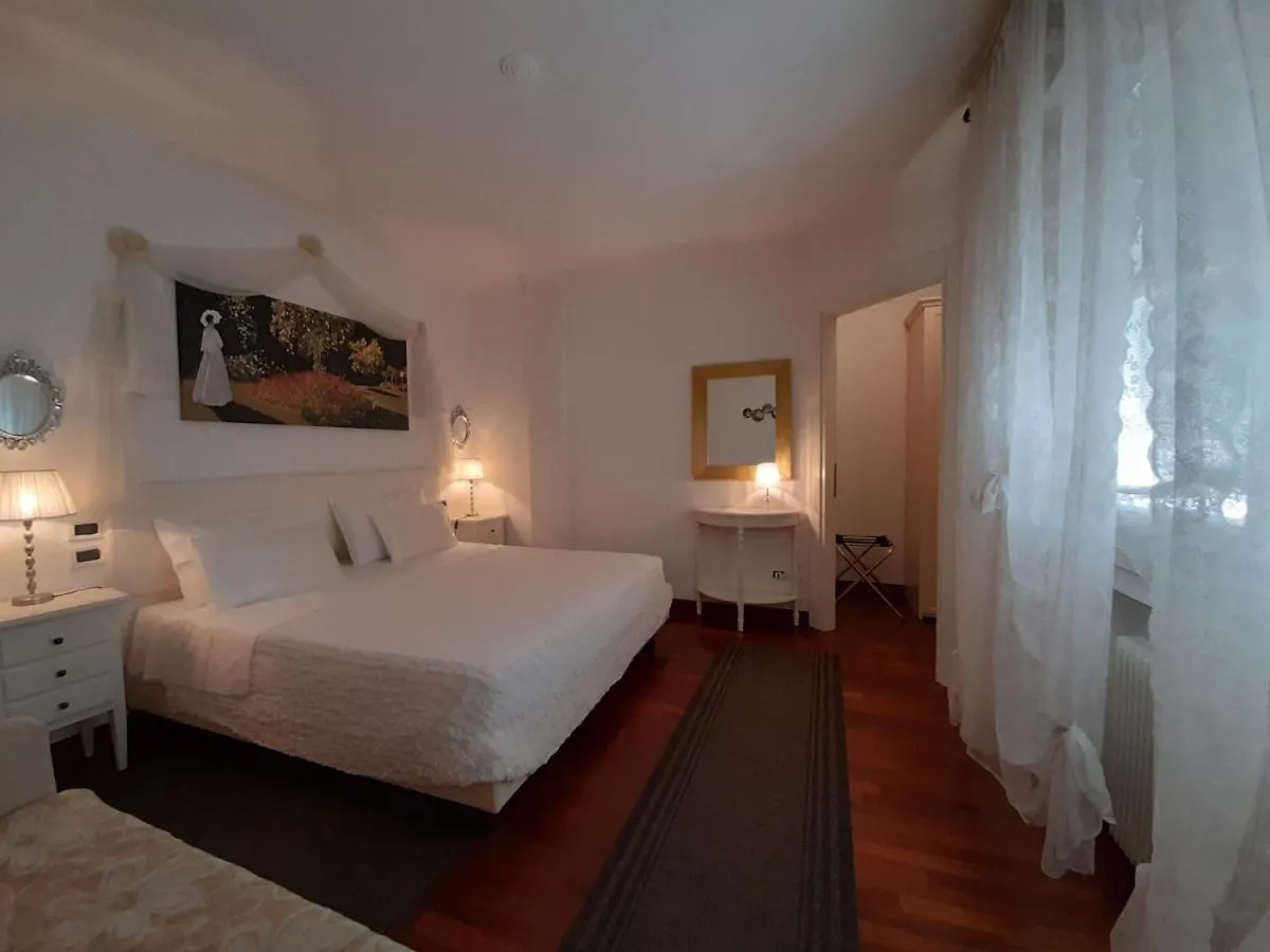 Luxury House B&B Бассано-дель-Граппа