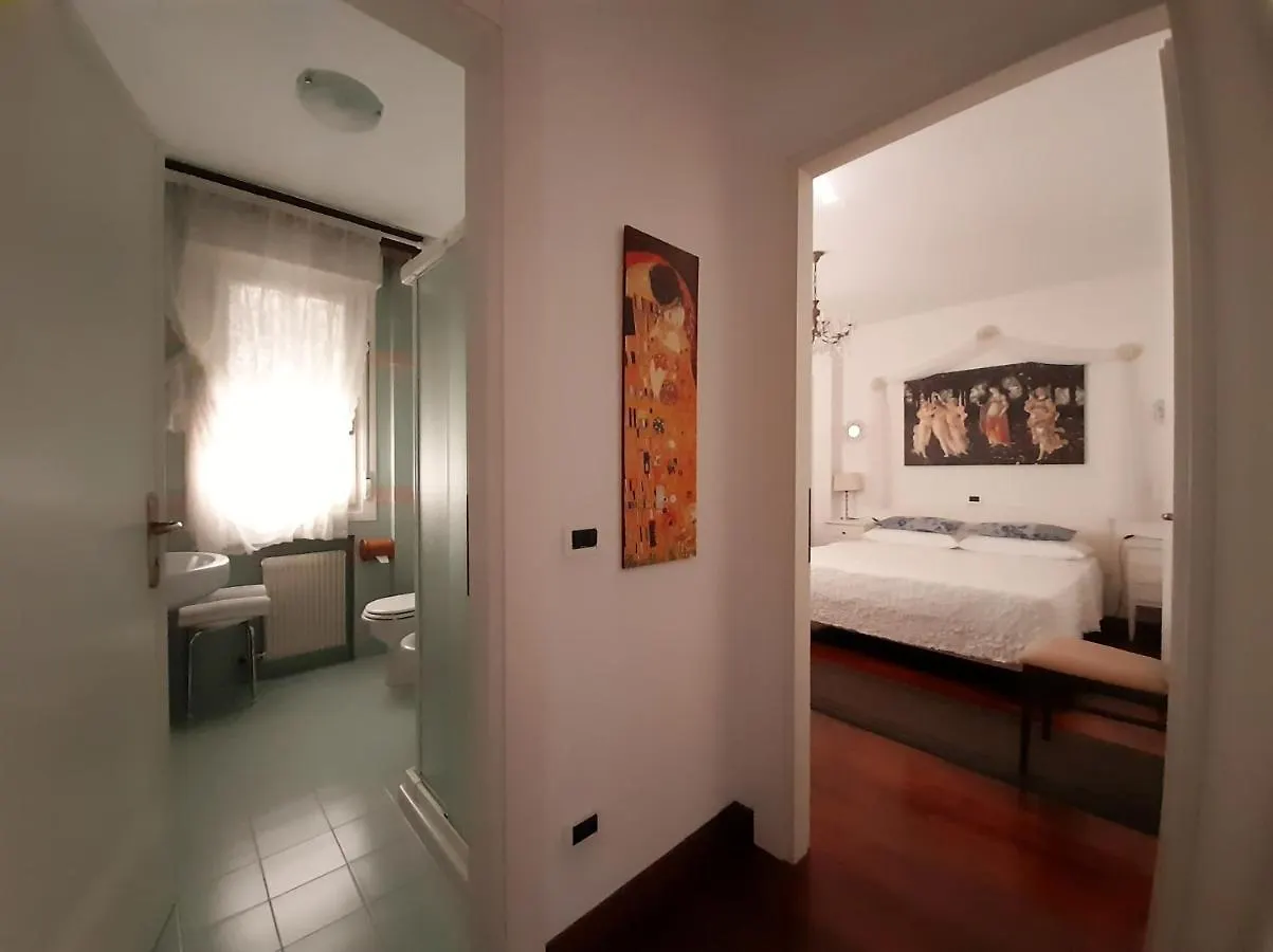 Luxury House B&B Бассано-дель-Граппа Италия