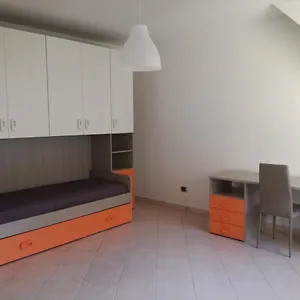 Posto Letto In Stanze Singole Al Centro Di Enna