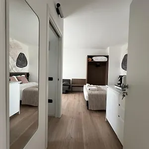  Affittacamere House